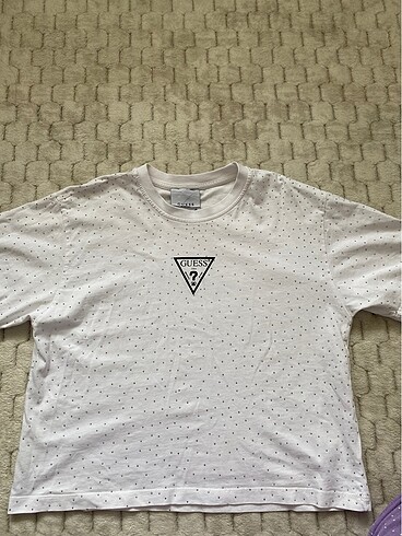 Guess taşlı tshirt