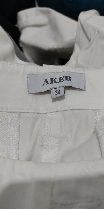 Aker 38 beyaz yazlık pantolon