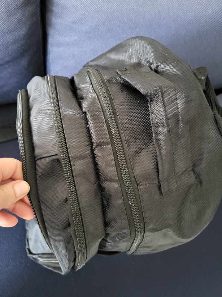 Nike Siyah Fermuarlı Sırt Çantası sıfır ürün etiketi yok - Görsel 4