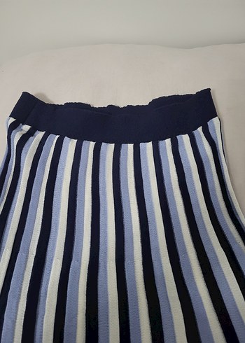 Mavi Çizgili ince triko Uzun Kadın Etek - Görsel 3