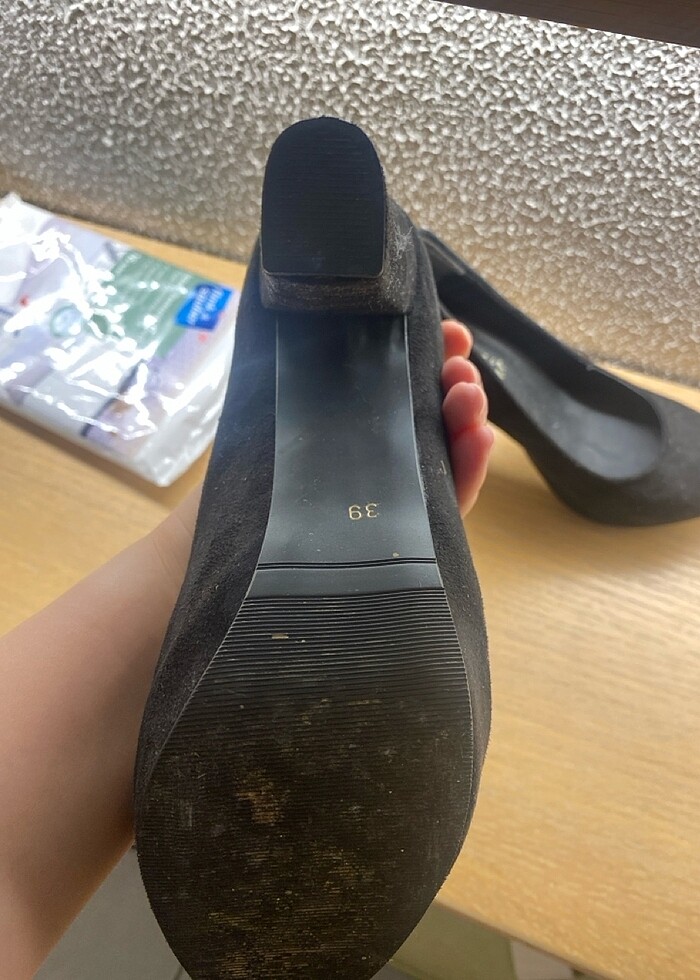 Siyah topuklu ayakkabı - Görsel 4