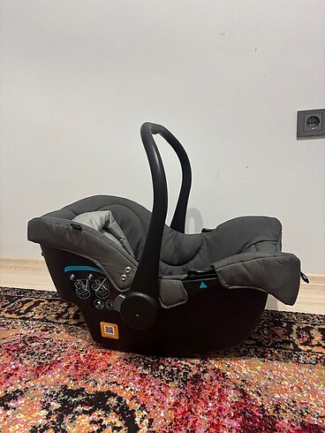 0 - 13 kg Beden Joie oto koltuğu ve puset