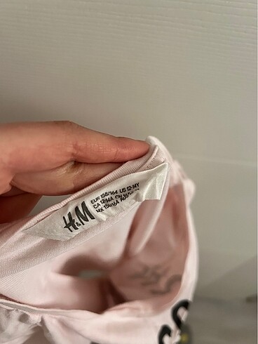 13-14 Yaş Beden pembe Renk 12-14 yaş unicornlu H&M tshirt
