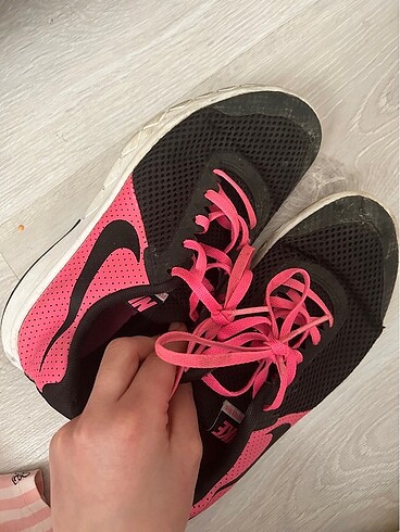 36 Beden Nike Orjinal Spor Ayakkabı