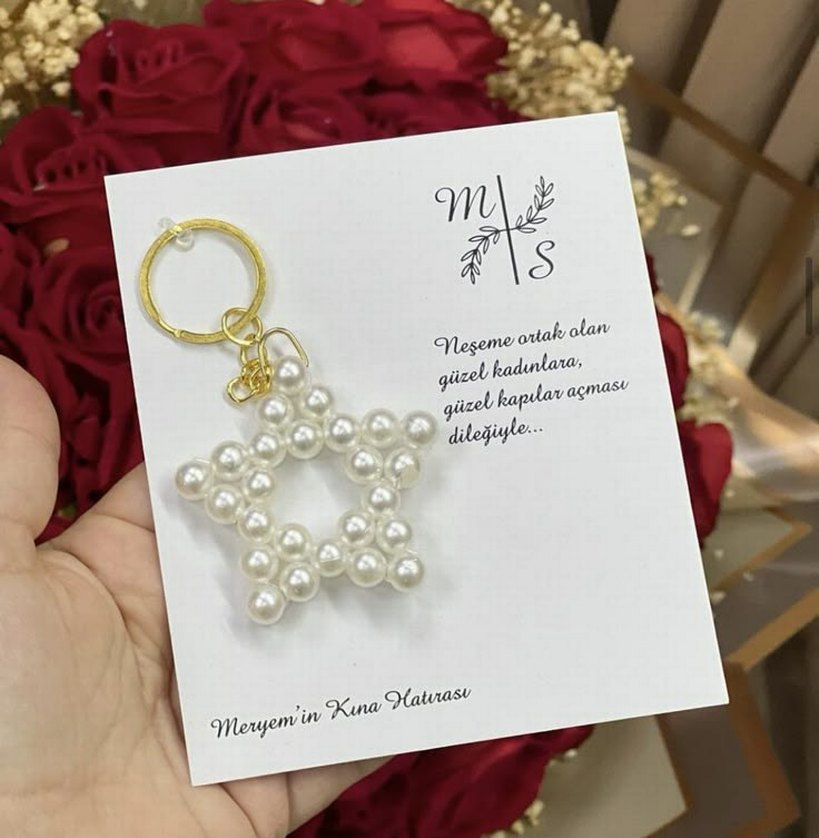 Beyaz Püsküllü Deniz Kabuğu Anahtarlık - Görsel 3