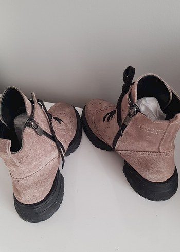 Süet Bej Bağcıklı Kadın Bot - Görsel 4