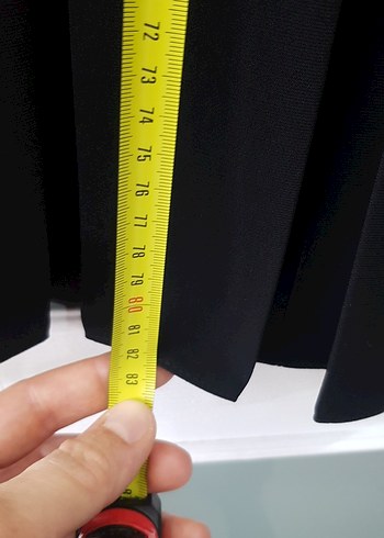 Siyah Pilili Midi Kadın Etek - Görsel 3