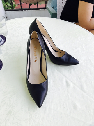 Diğer Siyah Deri Stiletto