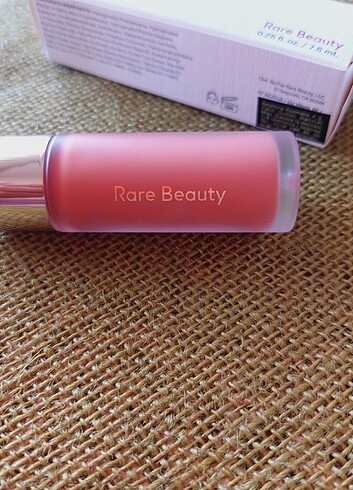 Beden RARE BEAUTY VİRTUE Likit Allık