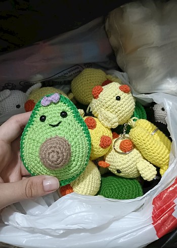 Renkli El Yapımı Tığ İşi Beyaz Kedi Oyuncak - Görsel 6