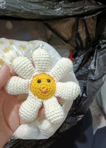 Renkli El Yapımı Tığ İşi Beyaz Kedi Oyuncak - Görsel 4