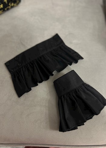 Diğer Siyah Fırfırlı Mini kolluk