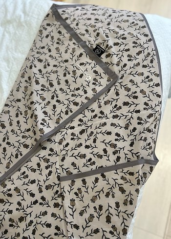 Gri Desenli Drapeli Kadın Şal - Görsel 3