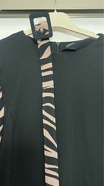 42 Beden siyah Renk zebra desen elbise