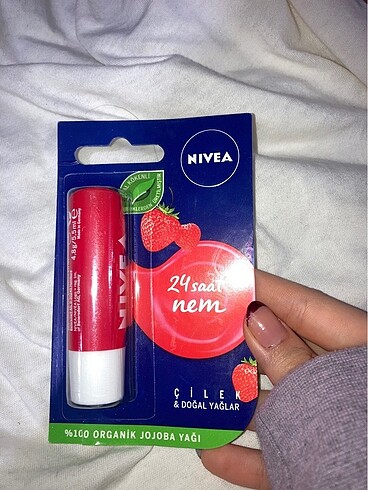 nivea dudak nemlendiricisi