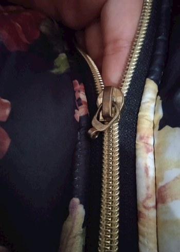 Çiçek Desenli Uzun Mont Kapüşonlu - Görsel 3