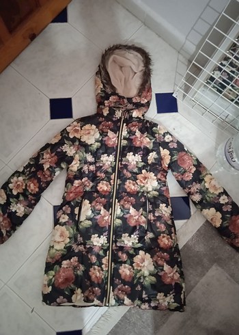 Çiçek Desenli Uzun Mont Kapüşonlu - Görsel 2