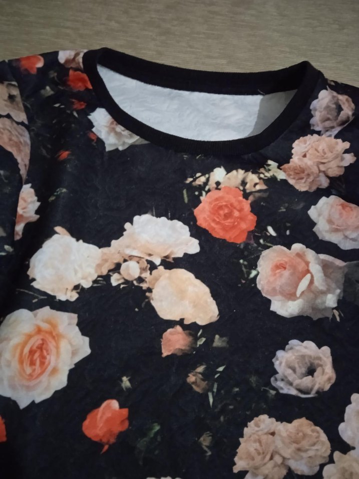 Çiçek Desenli Kadın Sweatshirt - Görsel 2