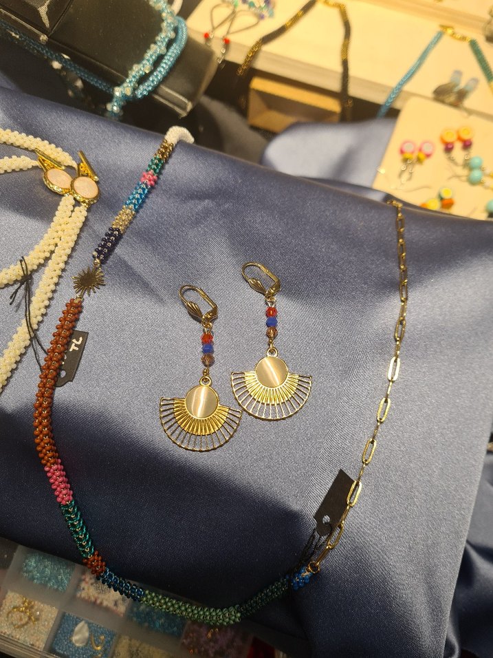 Kleopatra Küpe, Altın Renkli Swarovski Kristal Sedef Antik Mısır - Görsel 2