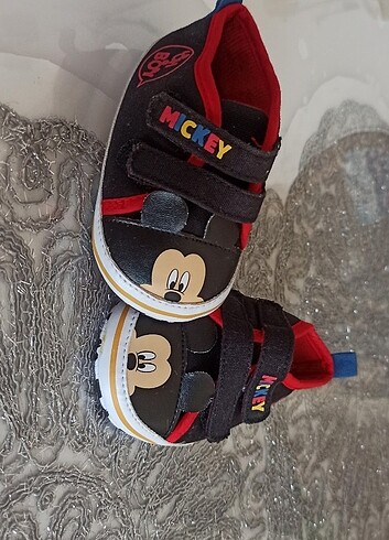 Mickey mouse bebek ayakkabısı 