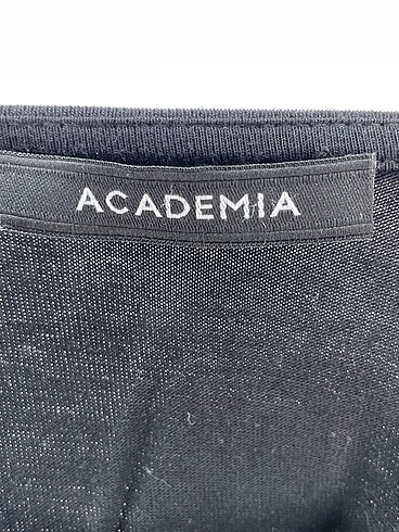 m Beden siyah Renk Academia T-shirt %70 İndirimli.