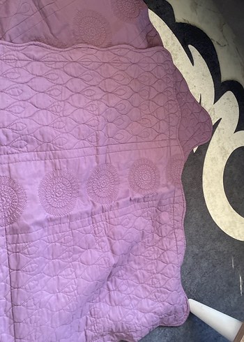 Mor Renkli Desensiz Yatak Örtüsü çitbkişilik - Görsel 2