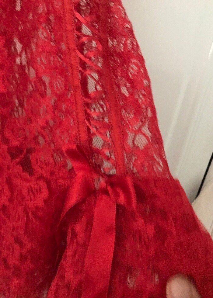 Kırmızı gecelik - Görsel 3