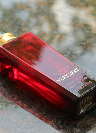 Victorias Secret - Very Sexy Body Mist