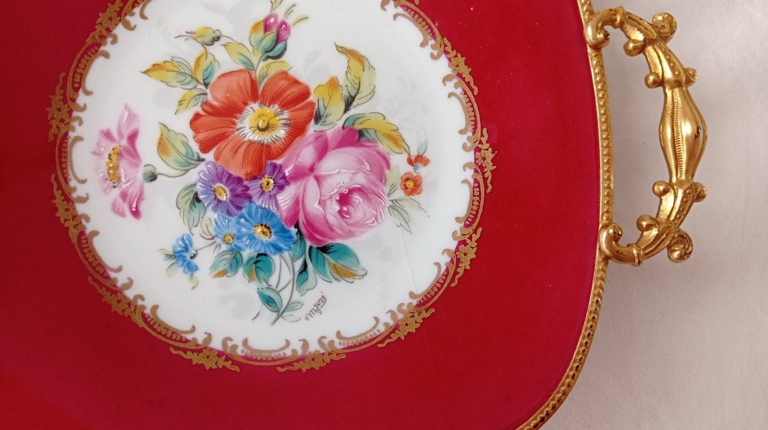 Vintage Kırmızı Çiçek Desenli Tabak - Görsel 2