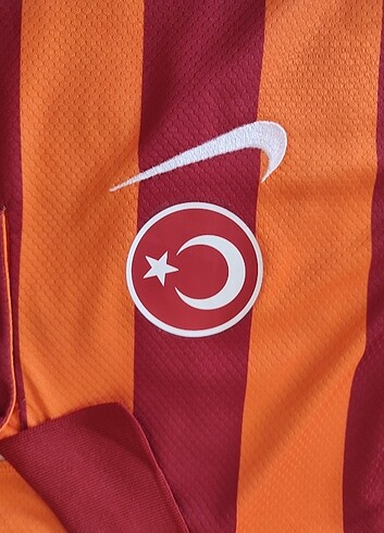 l Beden kırmızı Renk Galatasaray 100.Yıl Icardi Forma