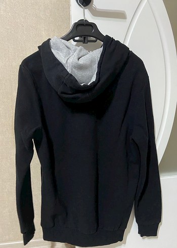 Siyah Kapüşonlu Baskılı Sweatshirt - Görsel 3