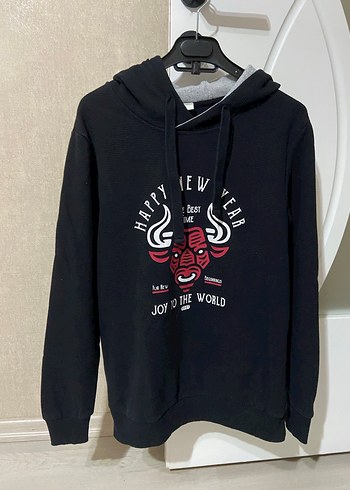 Siyah Kapüşonlu Baskılı Sweatshirt - Görsel 2