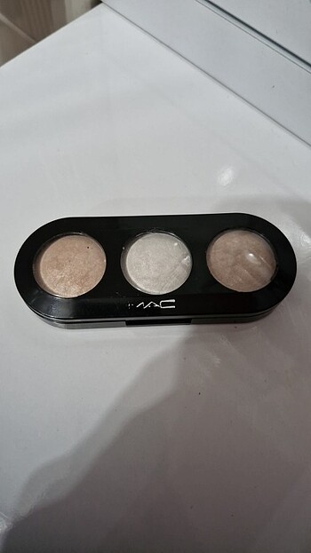 Highlighter/Aydınlatıcı