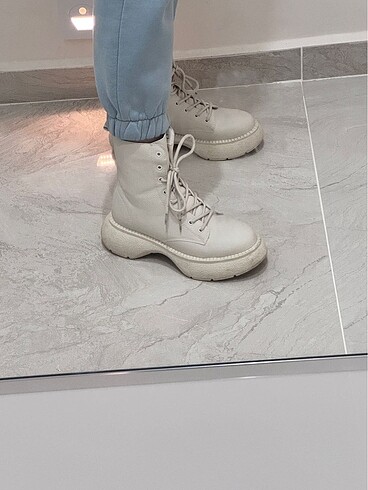 Catwalk Junkie Bot