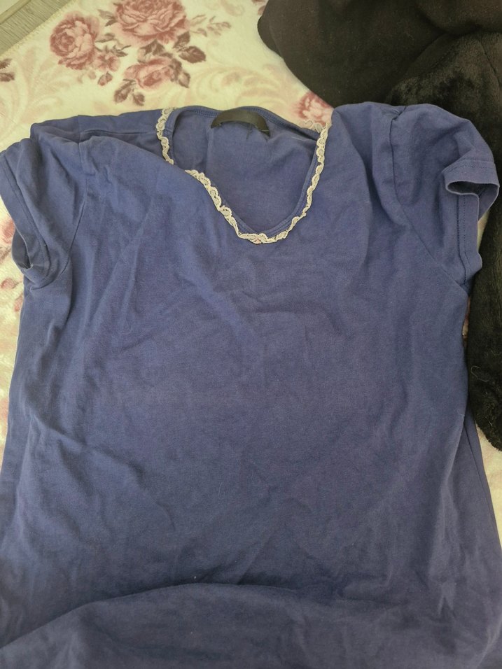 Mavi Zincir Detaylı Kısa Kollu - Görsel 2