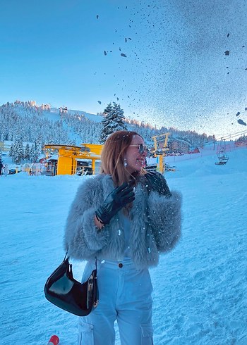 Gri  Kadın  Kürk - Görsel 2