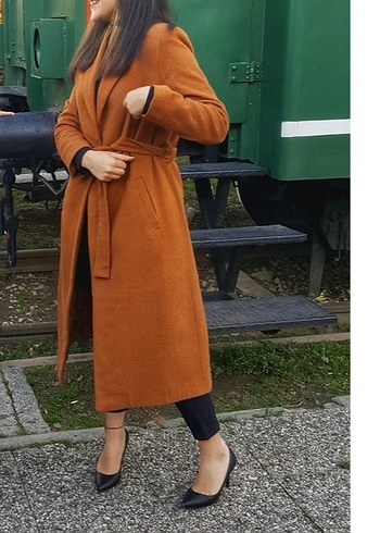 Kuşaklı Uzun Kahverengi Kadın Kaban - Görsel 2