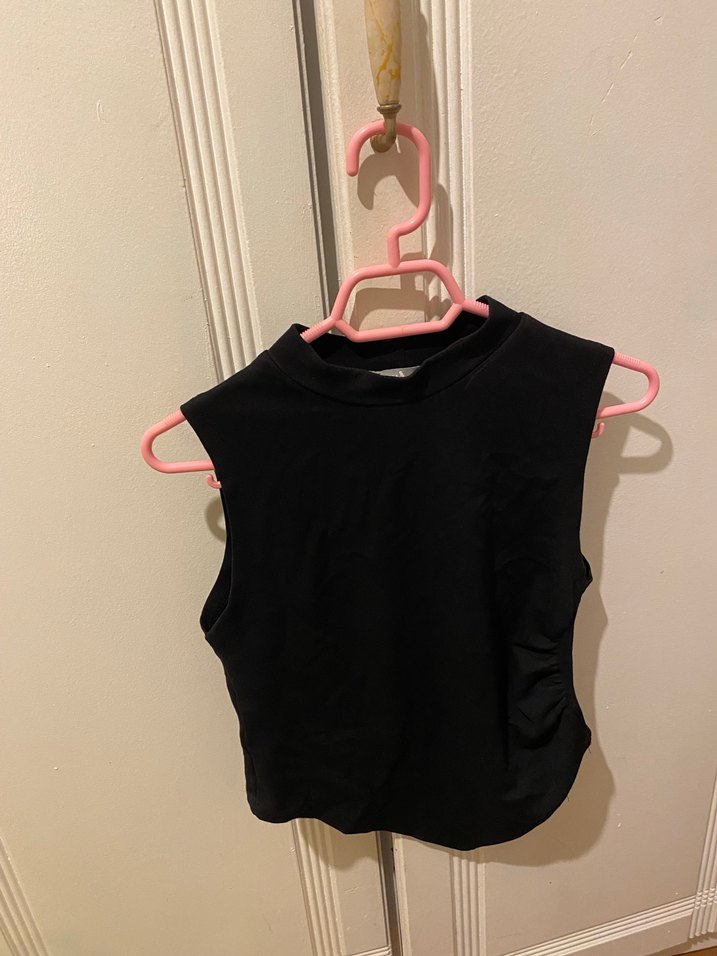 Siyah Balikci Yakalı Kolsuz Crop Top - Görsel 2