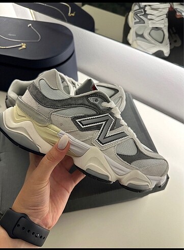NEW BALANCE 9060 RAİN CLOUD GREY