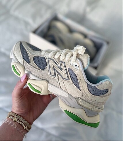 New Balance NEW BALANCE 9060 BRİCKS