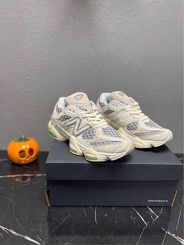 39,5 Beden NEW BALANCE 9060 BRİCKS