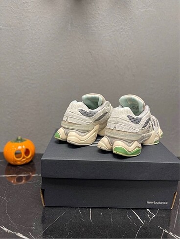 39,5 Beden beyaz Renk NEW BALANCE 9060 BRİCKS