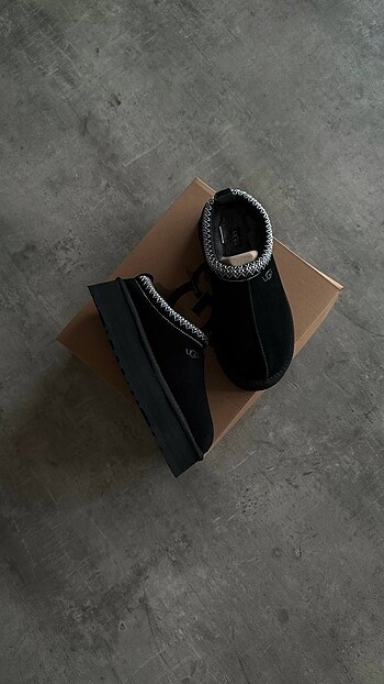39 Beden Ugg Tazz Siyah