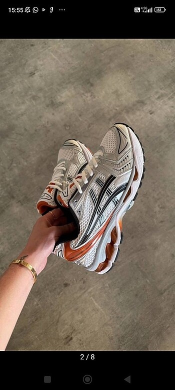 Asics Sneakers