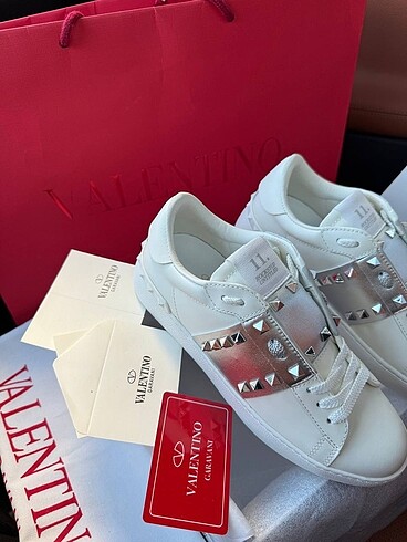 36 Beden siyah Renk GOLDEN GOOSE DELUXE