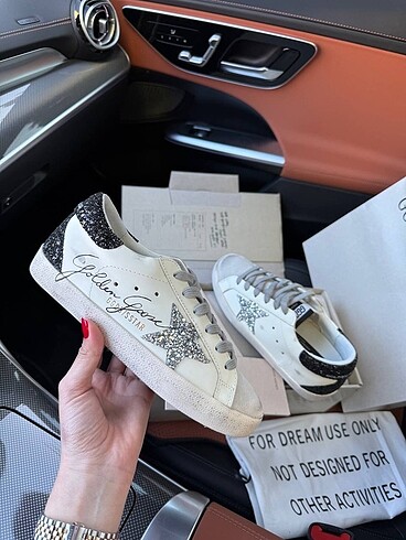 GOLDEN GOOSE DELUXE
