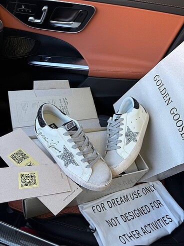 Golden Goose Deluxe GOLDEN GOOSE DELUXE