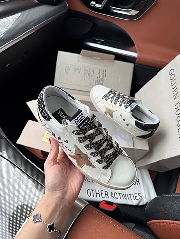 39 Beden beyaz Renk GOLDEN GOOSE DELUXE