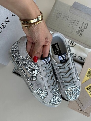 Golden Goose Deluxe GOLDEN GOOSE DELUXE