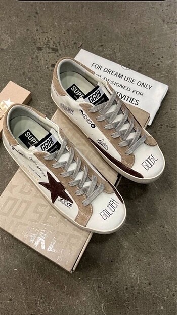 GOLDEN GOOSE DELUXE